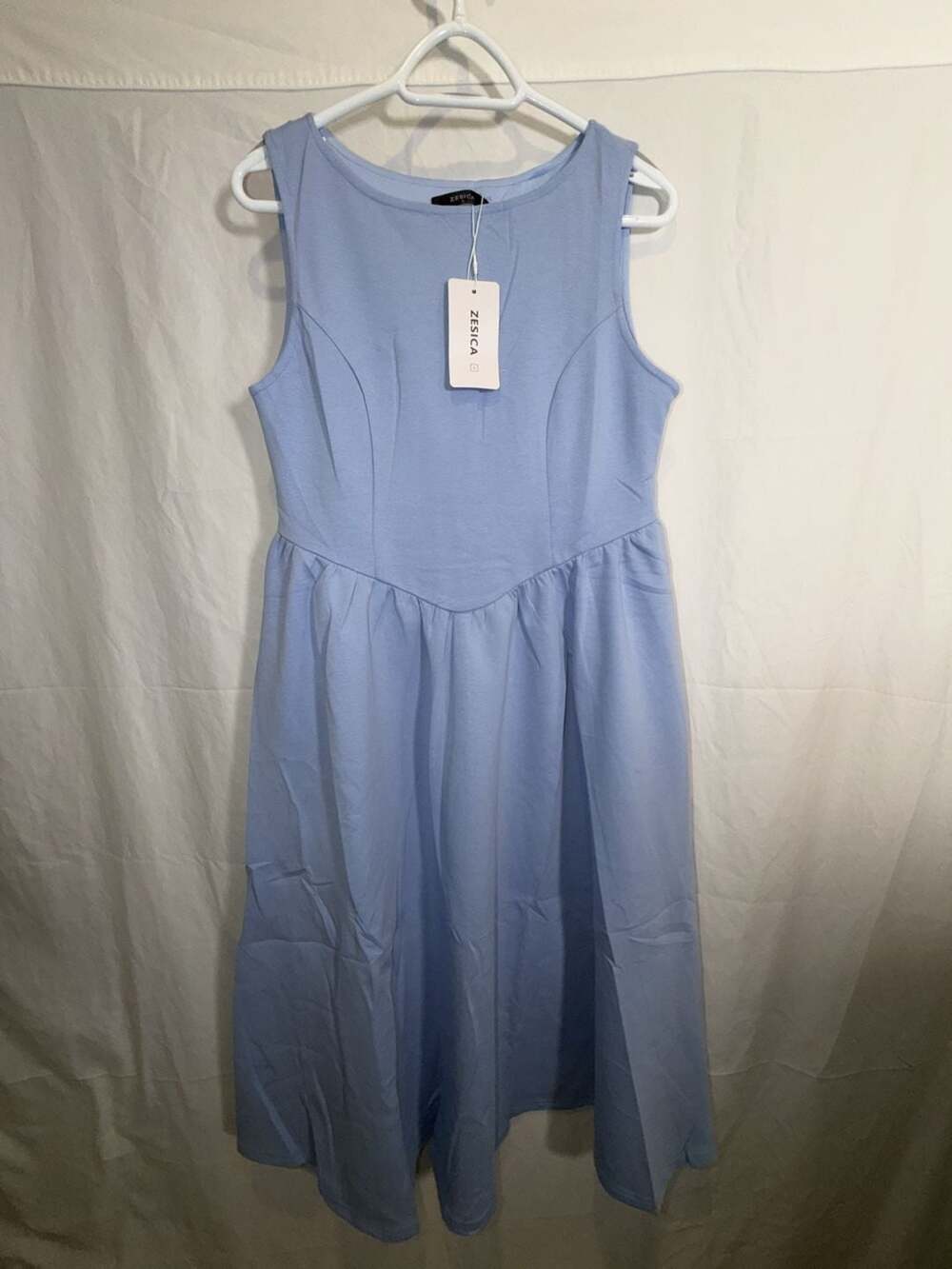 Zesica Women's Sleeveless A-Line Midi Dress with V-Waist Detail